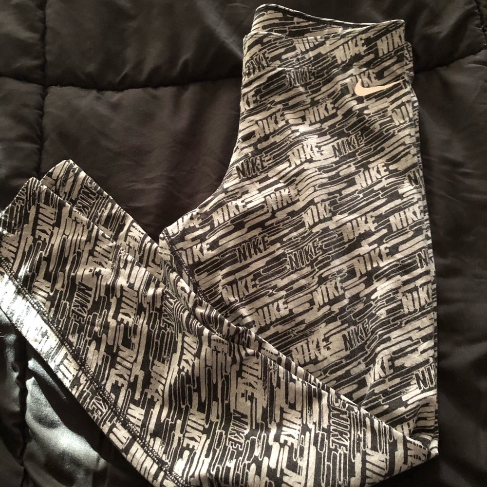 Nike leggings